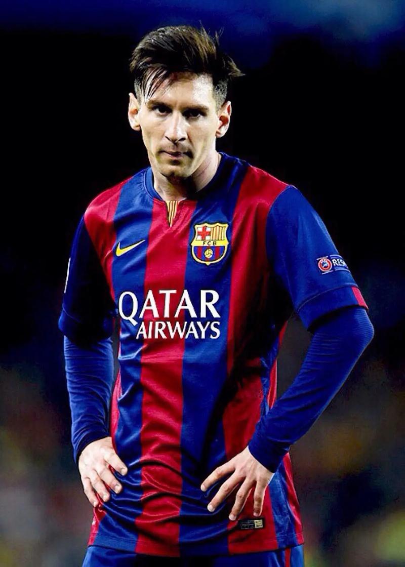 [德甲]帕利尼亚远射被挡 凯恩补射破门