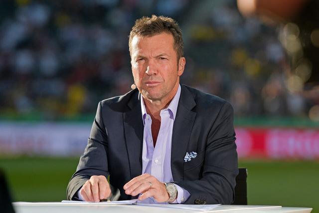 [中超]上海申花主场逆转战胜云南玉昆