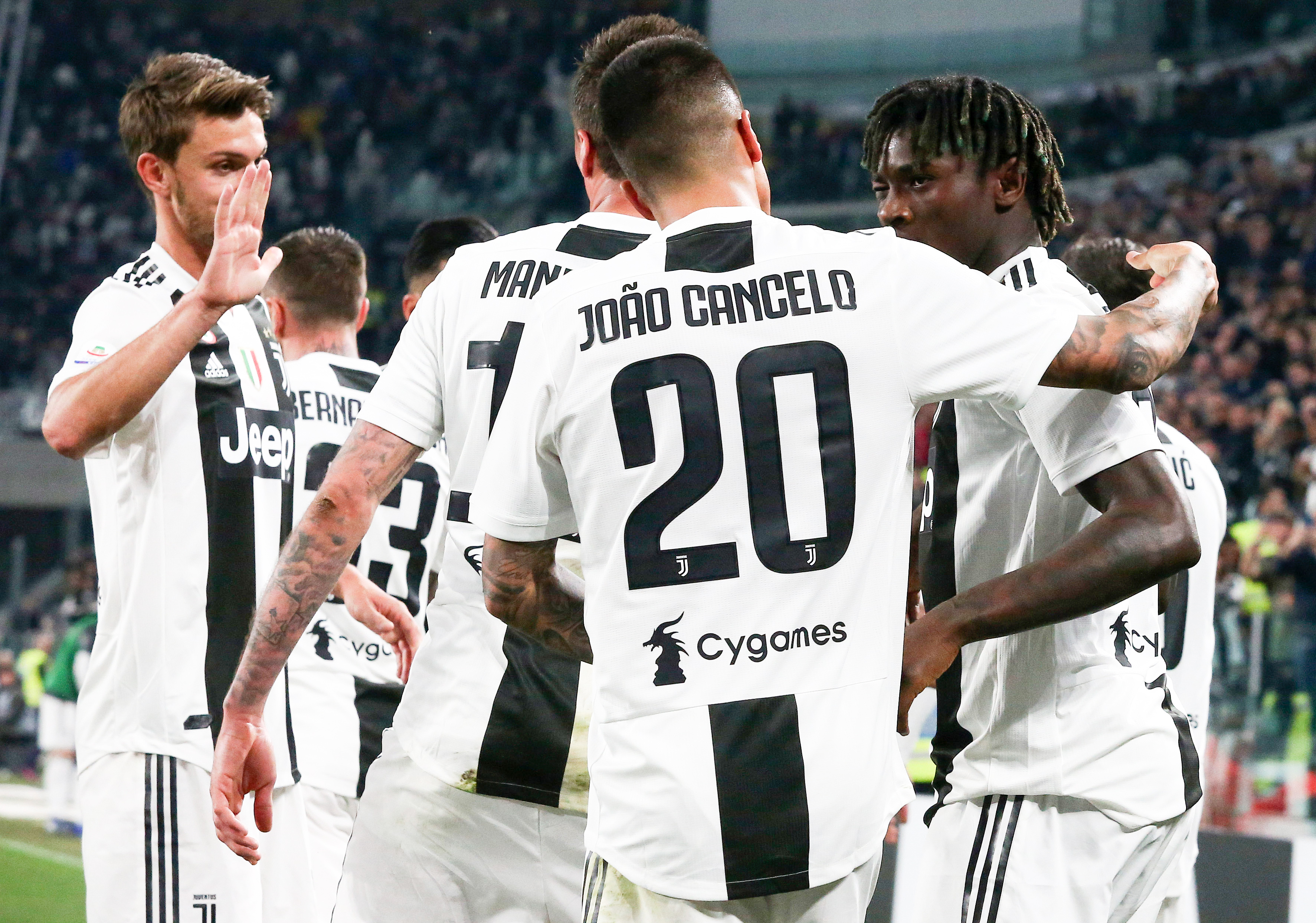 重返伯纳乌或迎球迷巨大嘘声，马卡头版：伯纳乌的“火灾隐患”