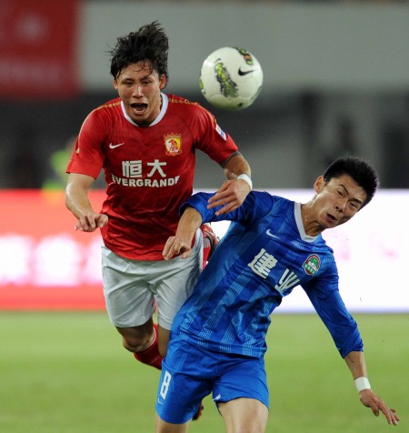 LPL北伐奇迹诞生，Shanks成联赛第一人，从倒数第一，三年打到冠军