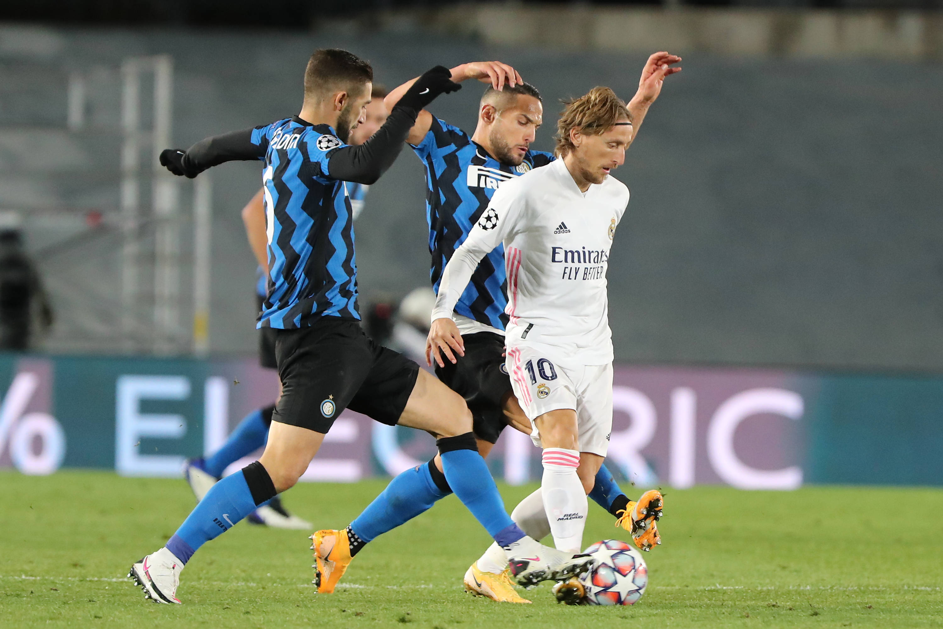 CS2裂变天地：蒙古队暂登世界第一！LVG一胜难求，TYLOO命悬一线